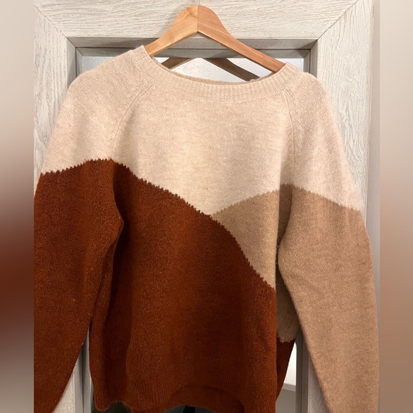 SHEIN tri colored sweater, size large, barely worn - Picture 1 of 2